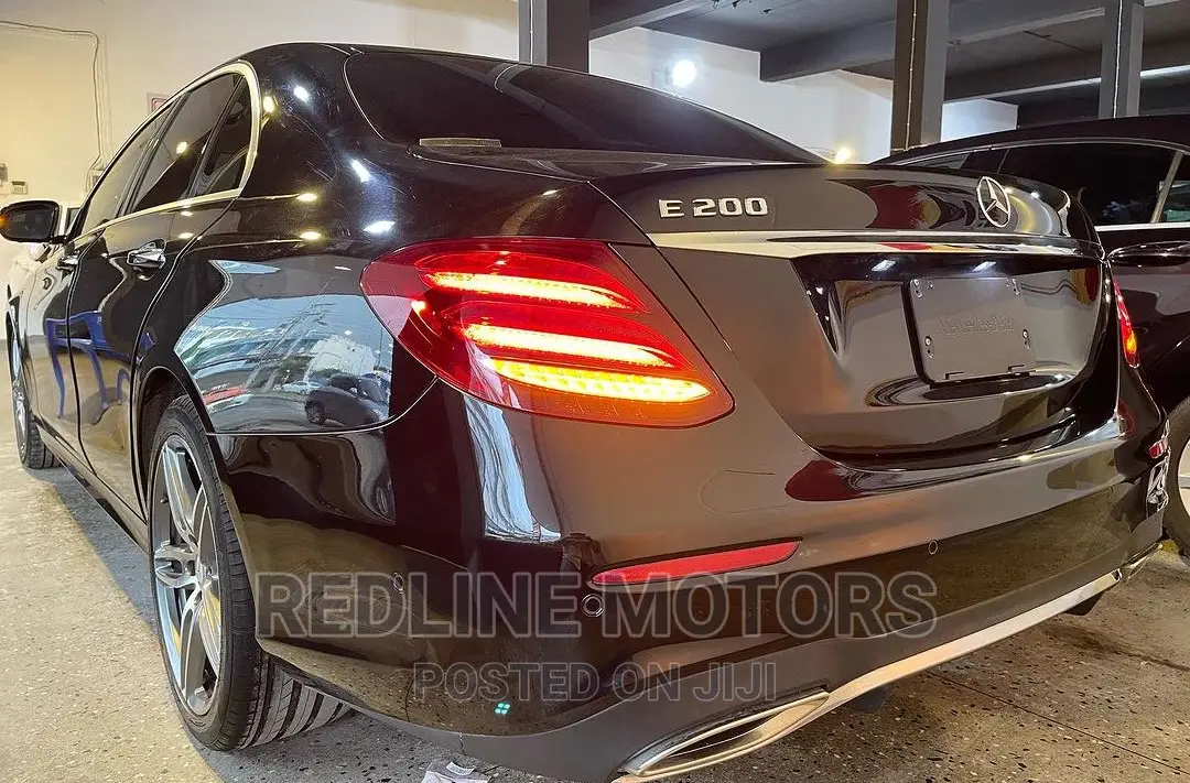 Mercedes-Benz E200 2016 Black