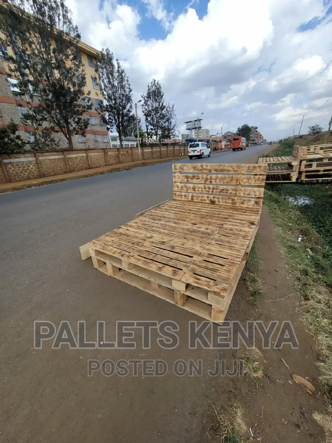 Torched 5*6 Pallet Bed- With Drawers (LBA)