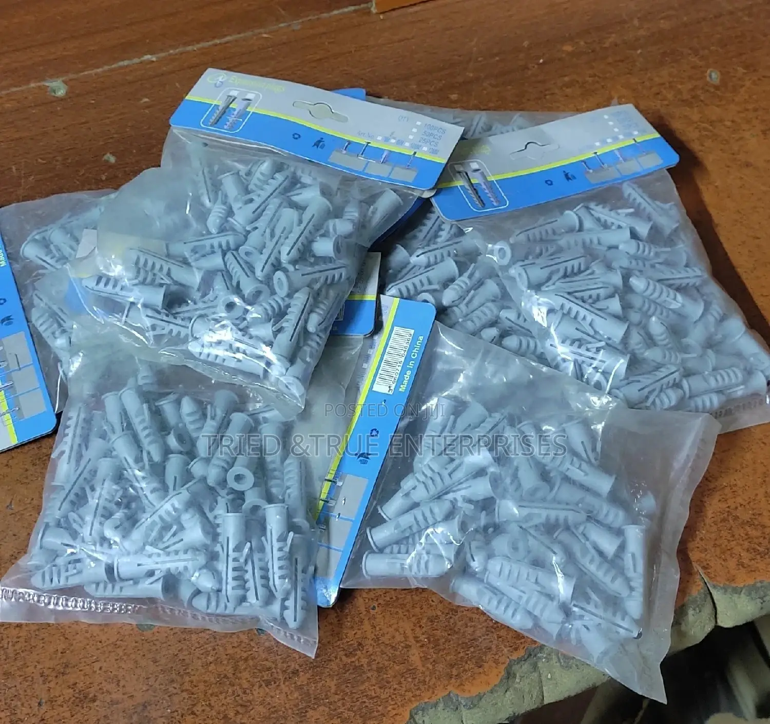 Wall/ Expansion Plugs(8mm)