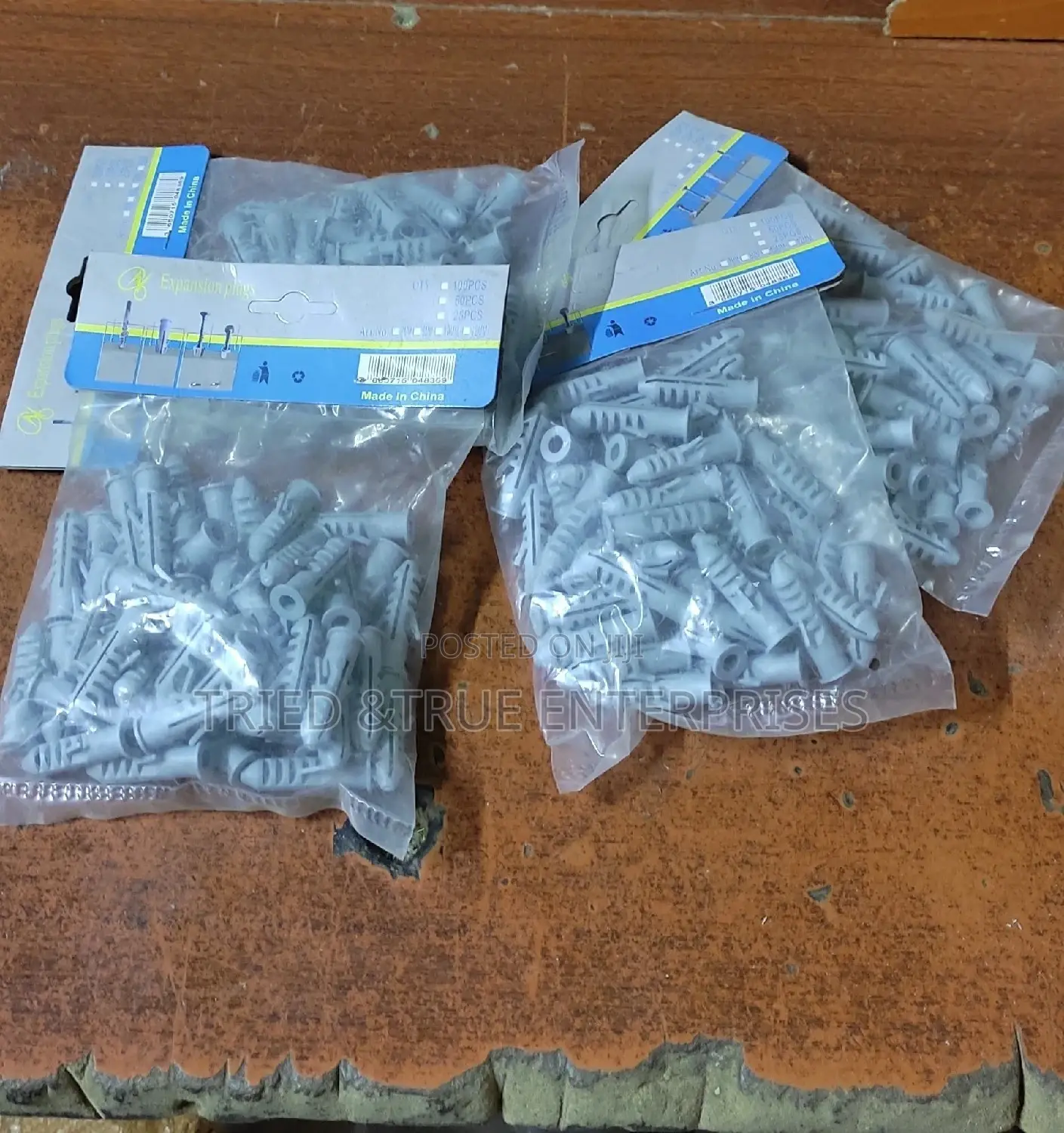 Wall/ Expansion Plugs(8mm)