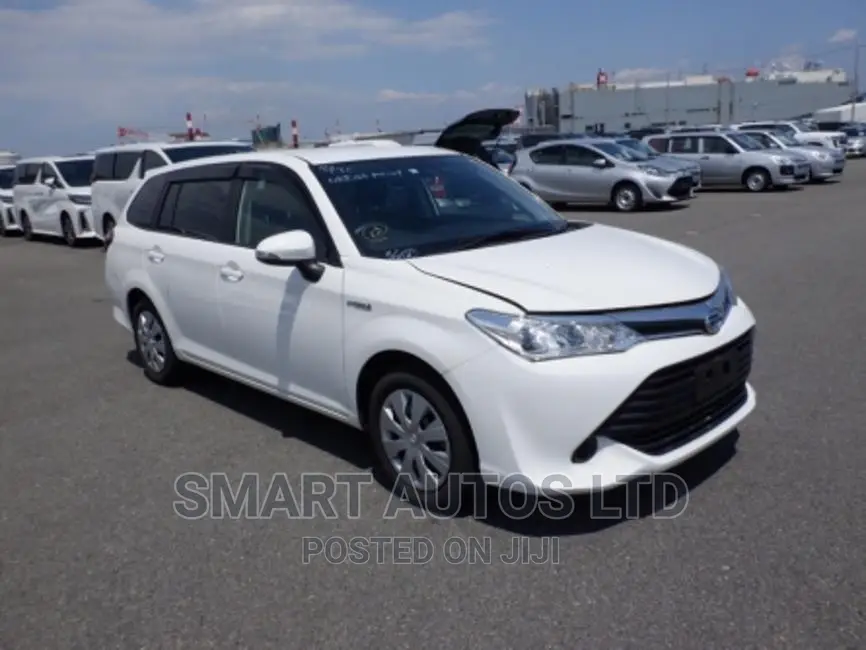 Toyota Corolla Fielder 2016 White