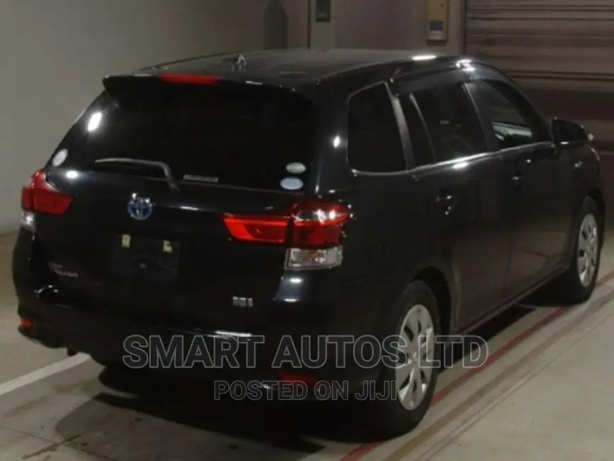 Toyota Corolla Fielder 2016 Black