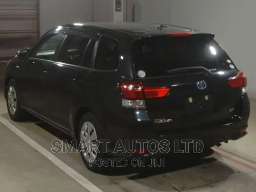 Toyota Corolla Fielder 2016 Black
