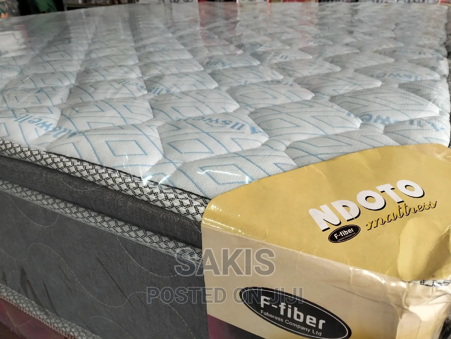 Warranty 7yrs! 6 X 6 X 10 Extra HD Mattresses With Topper!