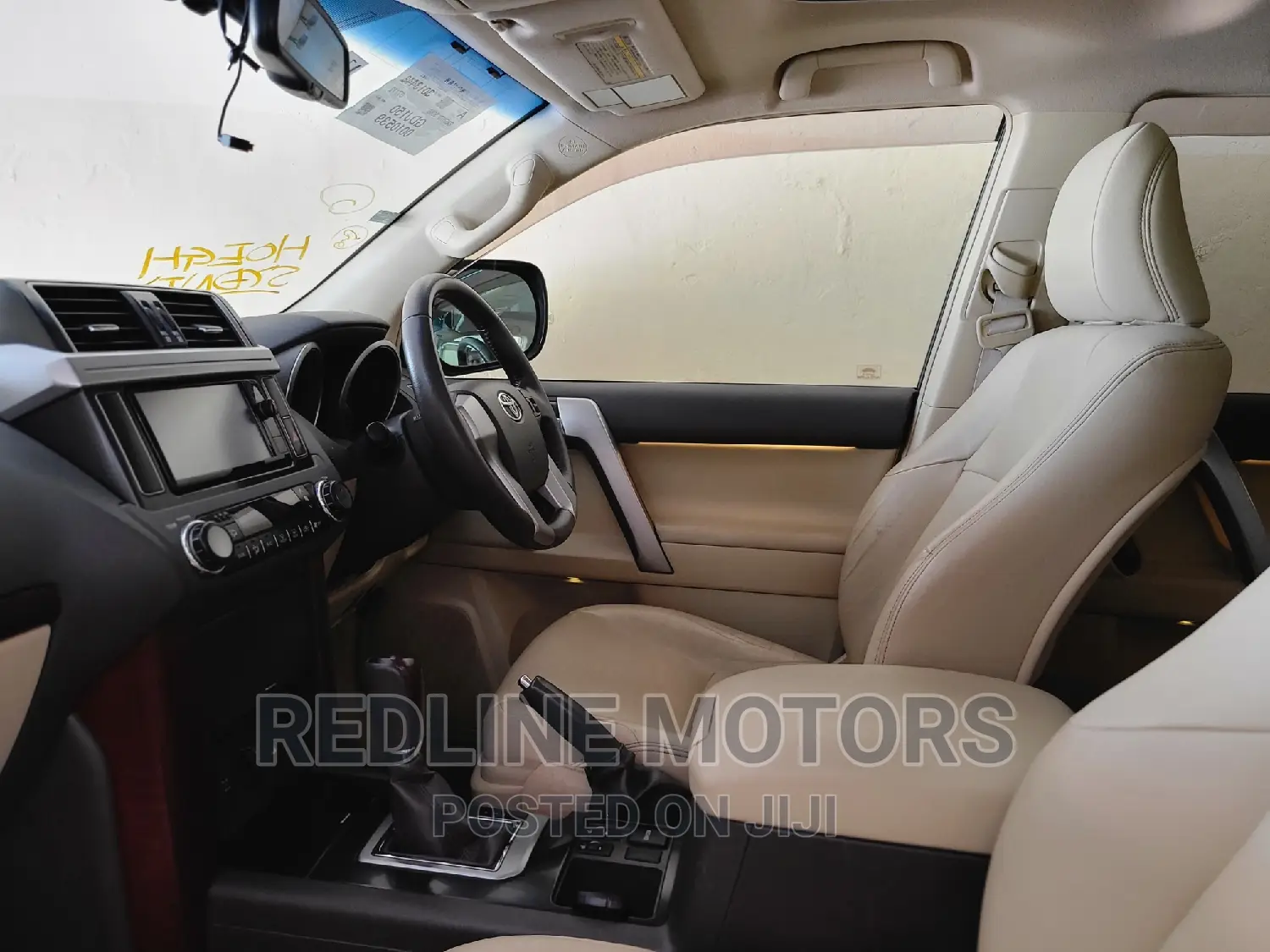 Toyota Land Cruiser 2016 White