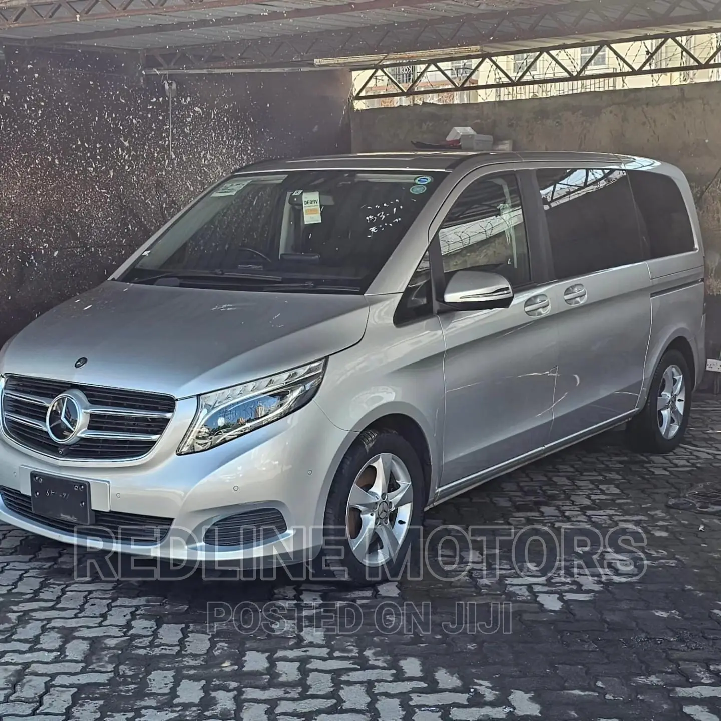Mercedes-Benz Viano 2017 Silver