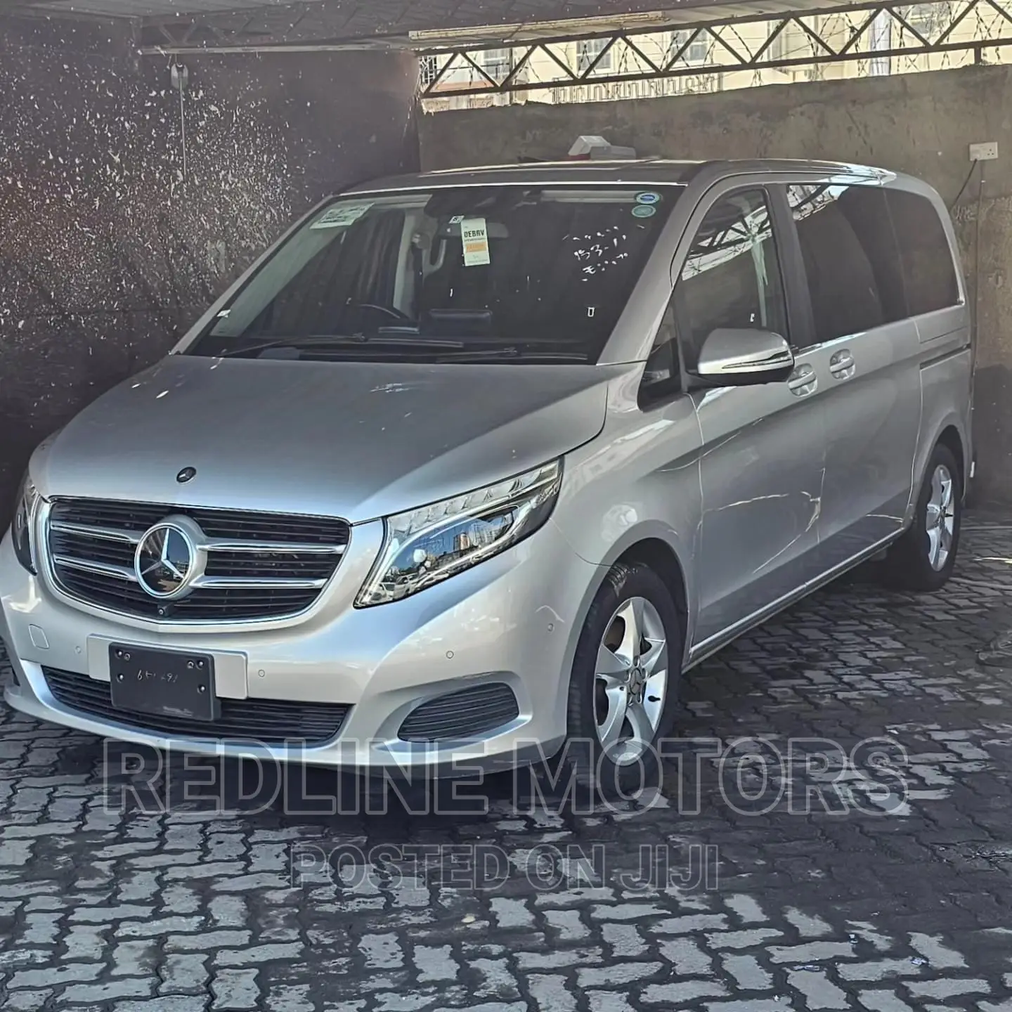 Mercedes-Benz Viano 2017 Silver