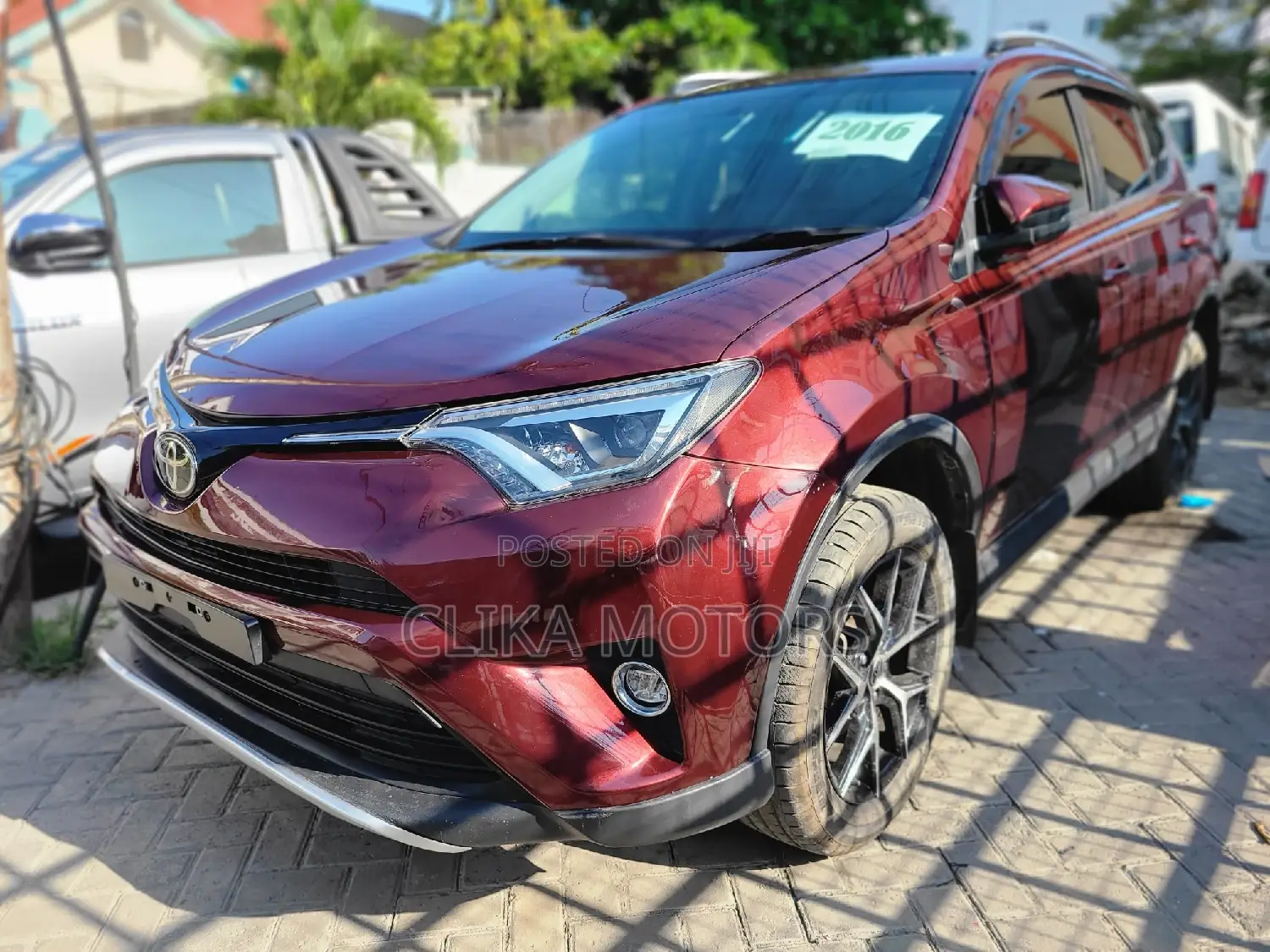 Toyota RAV4 2016 Red