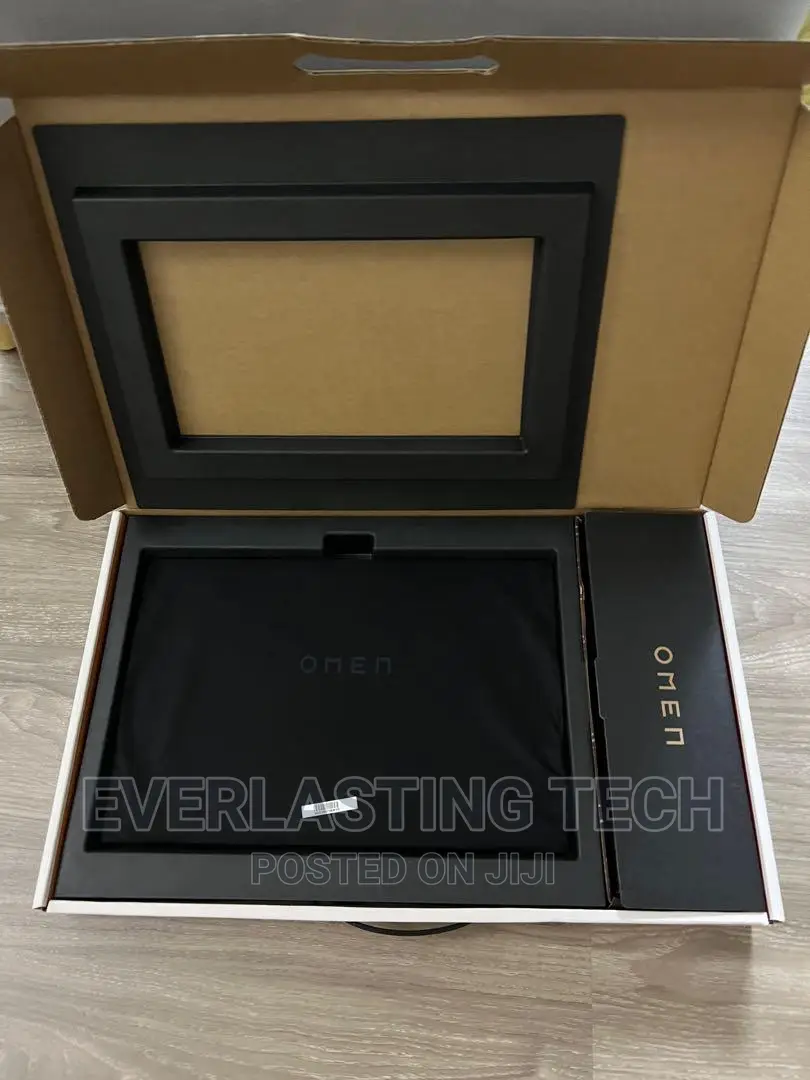 New Laptop HP Omen 16 16GB Intel Core I9 SSD 1T