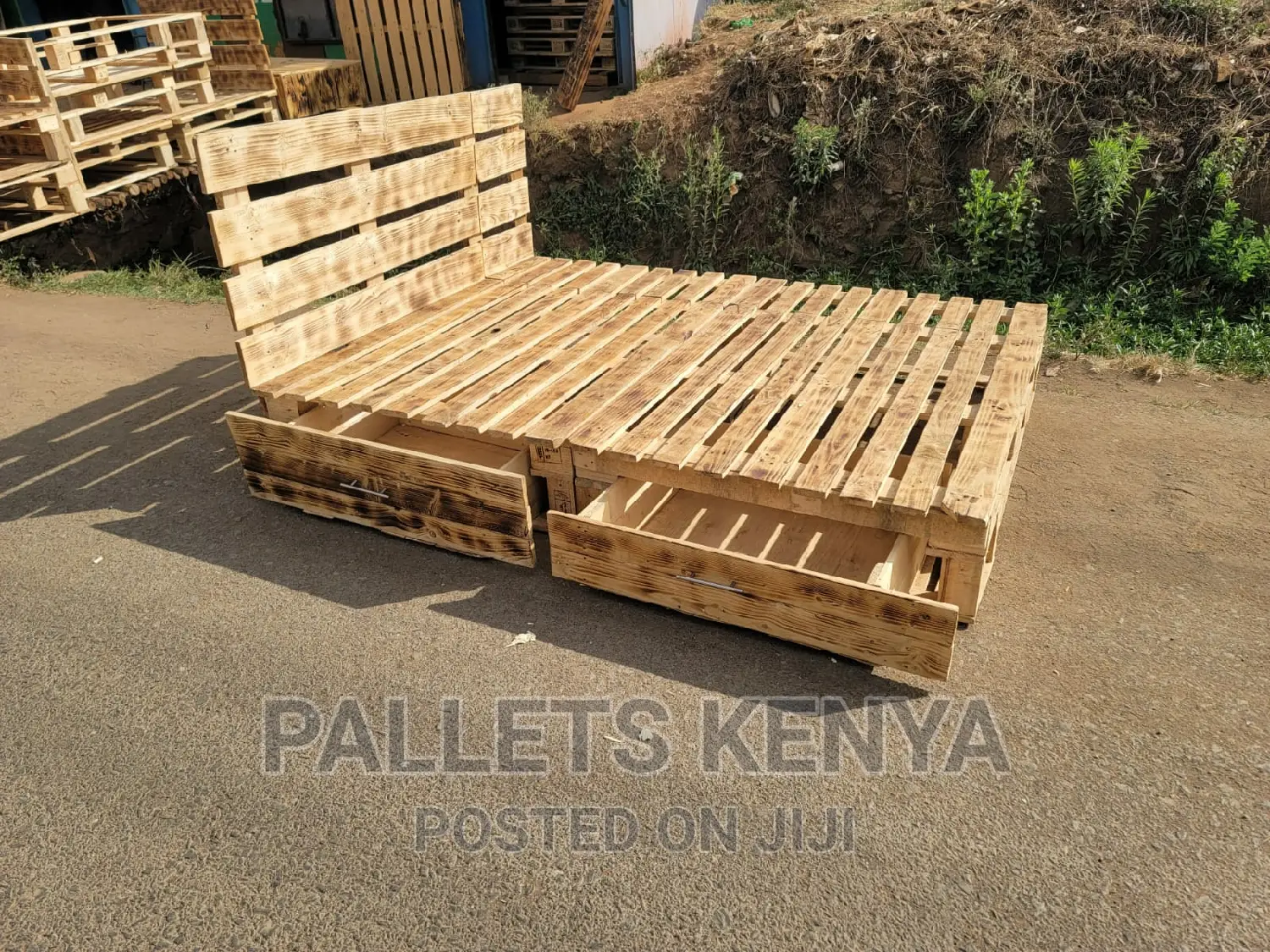 5*6 Pallet Bed- Detachable With Drawers (GGS)