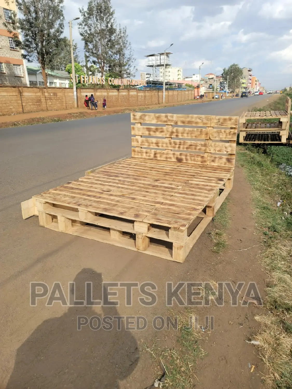 Pallet Bed- Detachable With Drawers 6*6(LSE,)