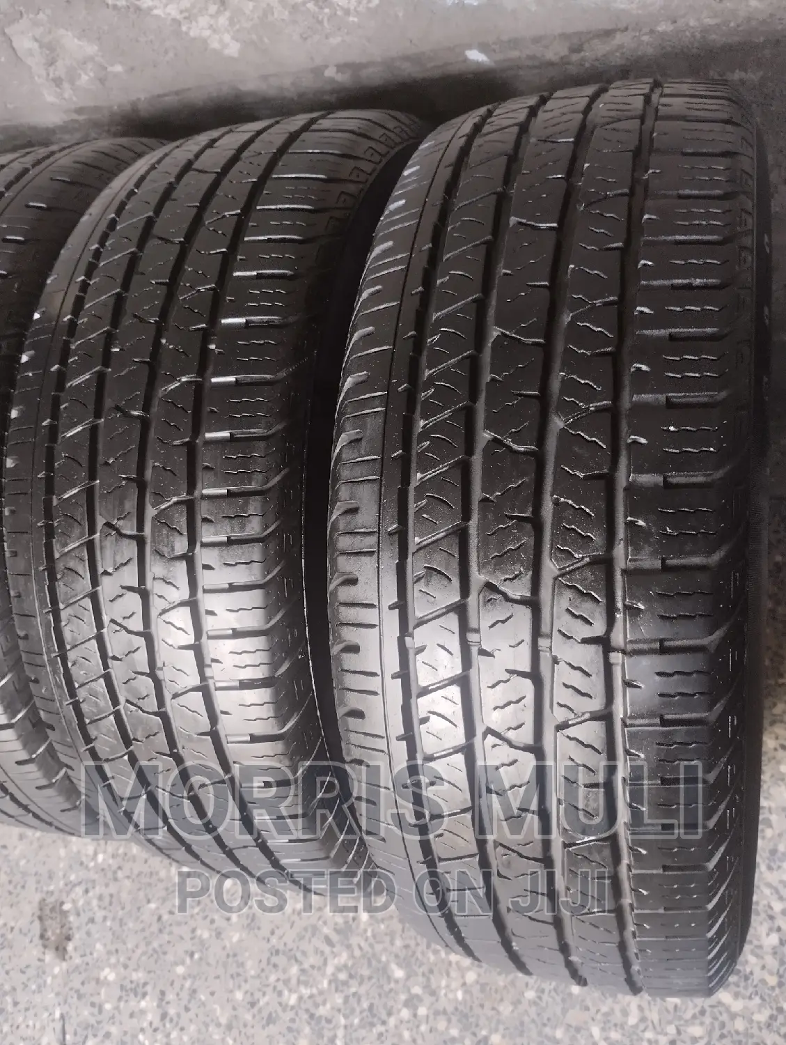 265/60r18 Continental.