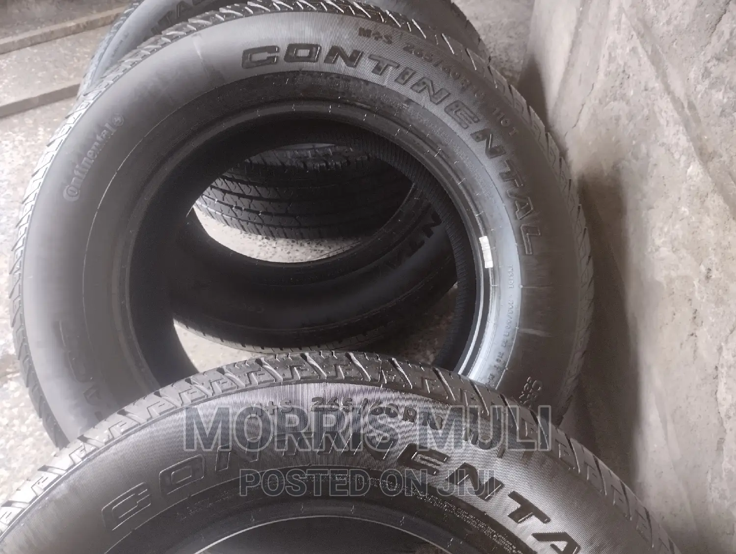 265/60r18 Continental.