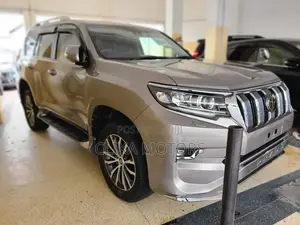 Toyota Land Cruiser Prado 2017 Silver