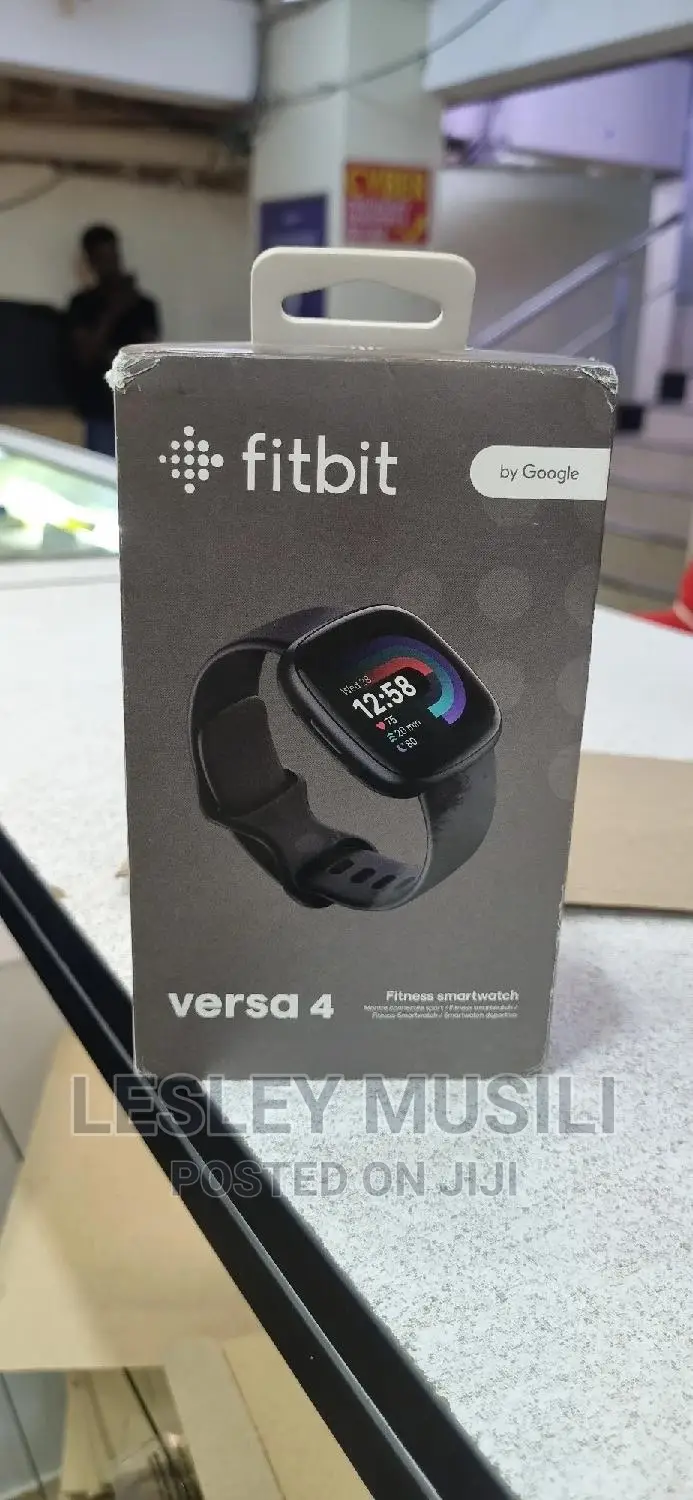 Versa 4
Fitness Smartwatch