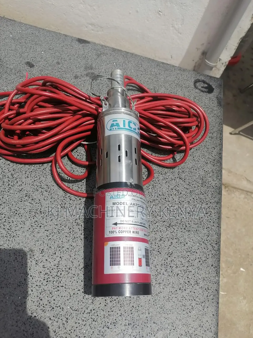 Solar Submersible Watet Pump-60m Head-300watts Solar Panels