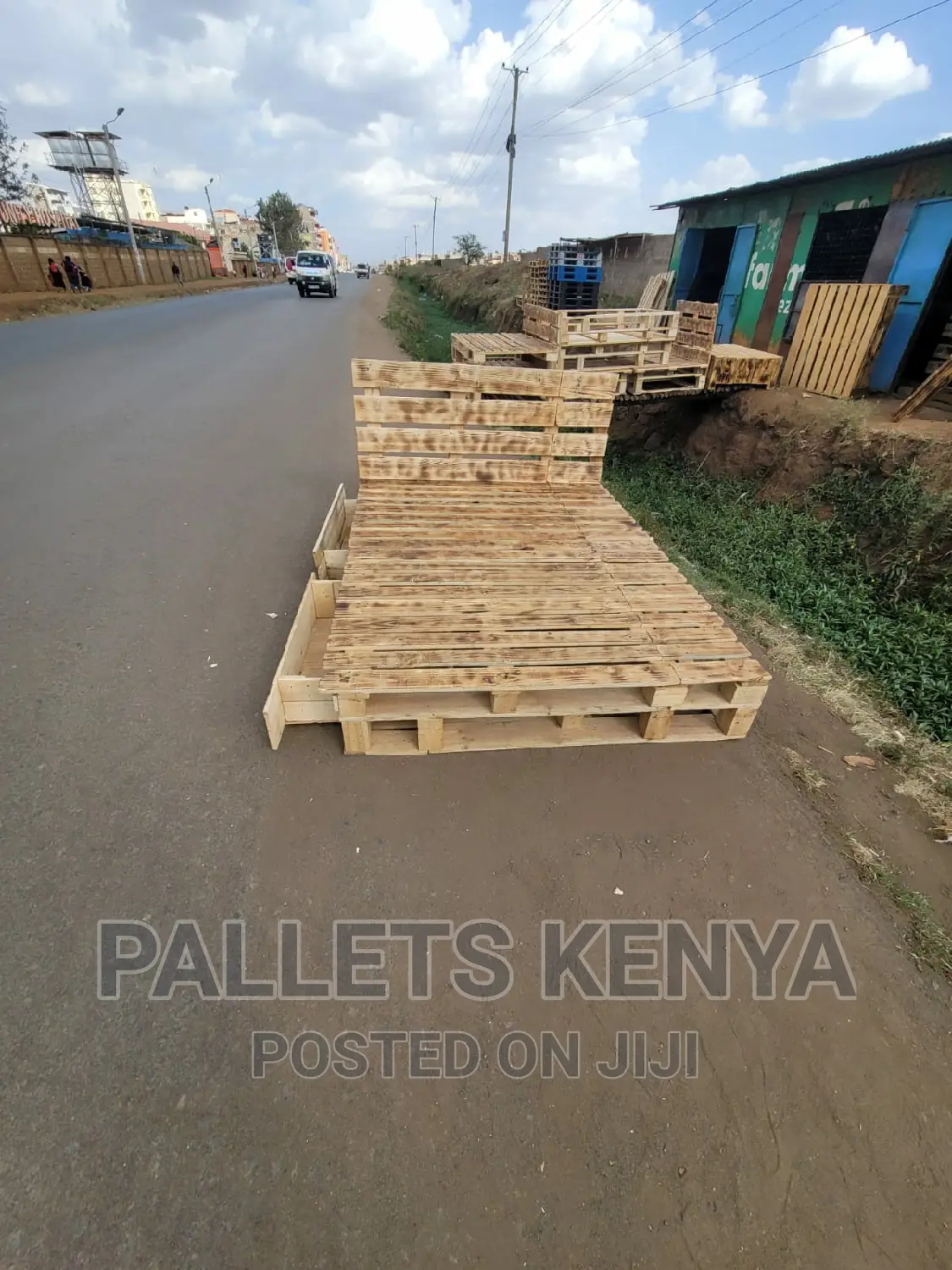 5*6 Pallet Bed- Detachable With Drawers ($ at £)