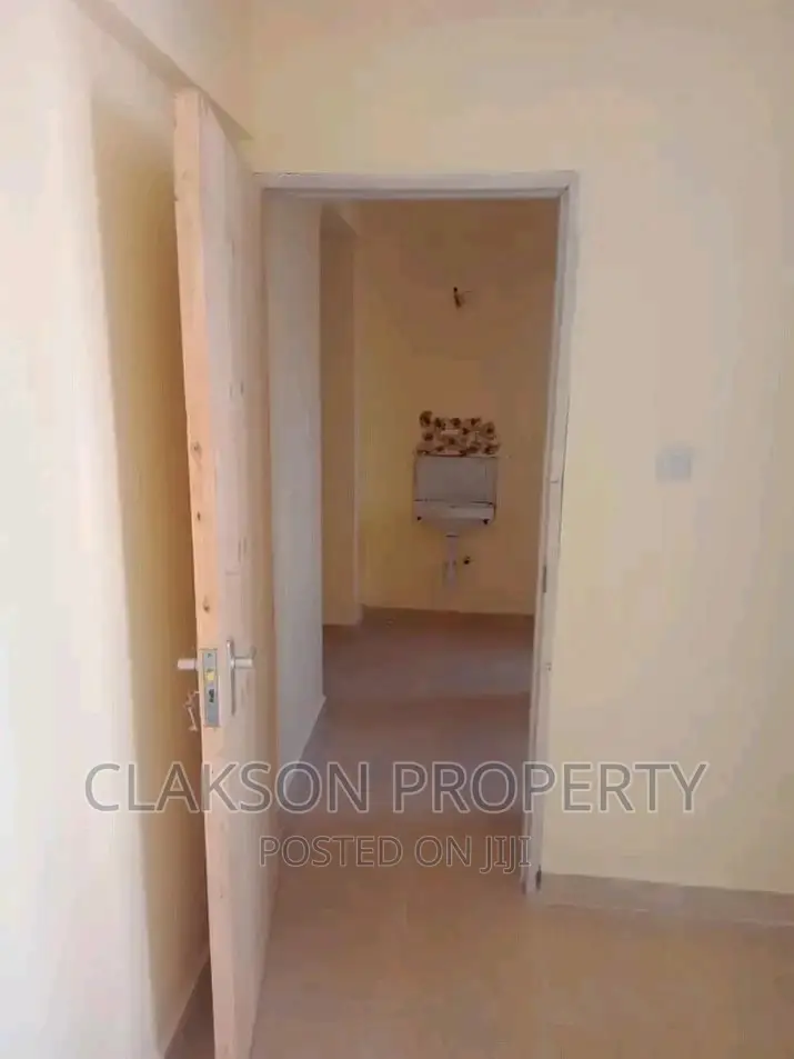 1bdrm Bedsitter in Ngongroad, Kilimani for rent