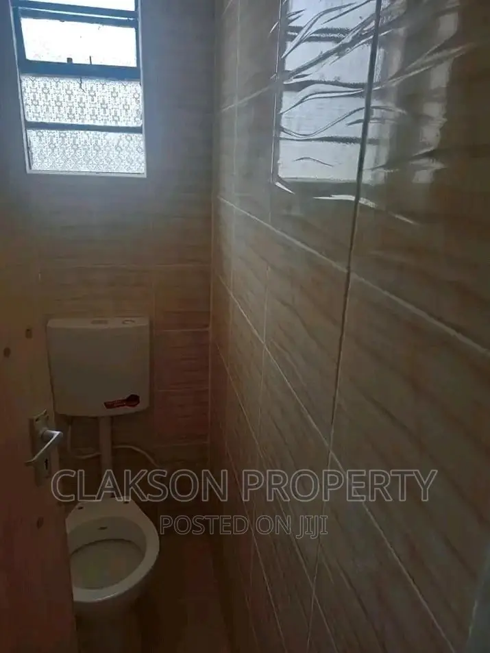 1bdrm Bedsitter in Ngongroad, Kilimani for rent