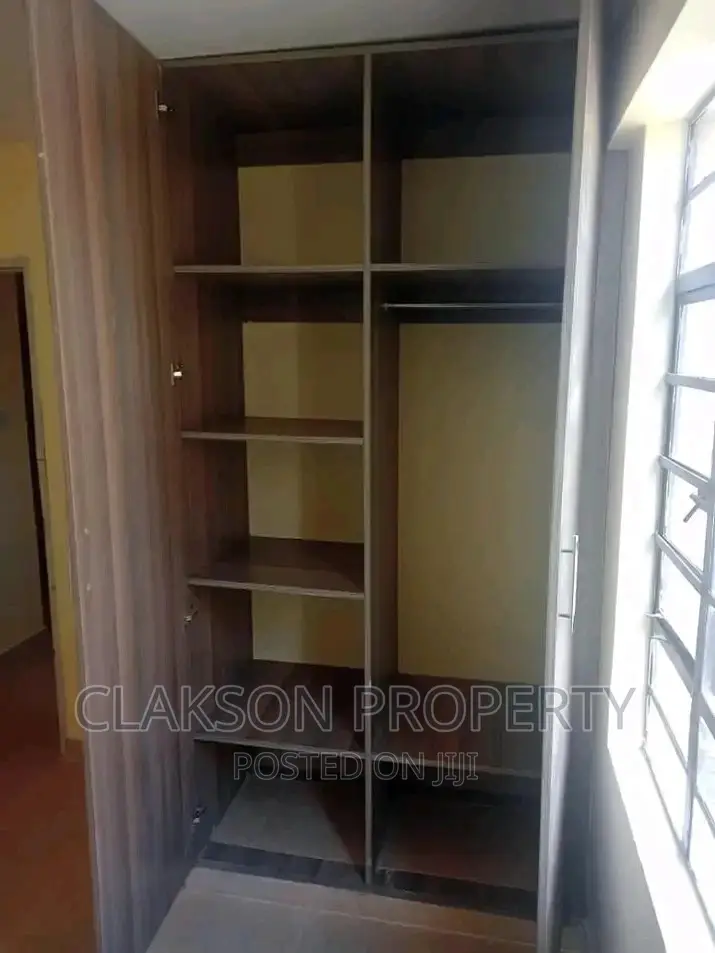 1bdrm Bedsitter in Ngongroad, Kilimani for rent