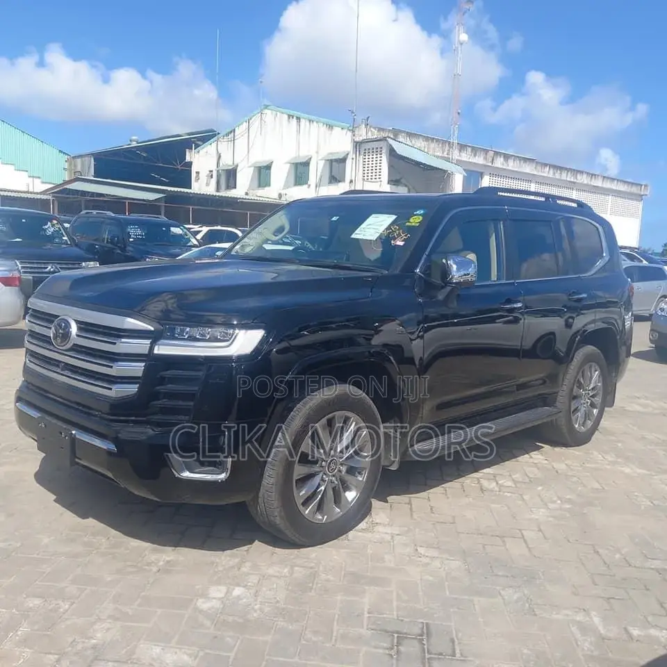 Toyota Land Cruiser 2023 Black