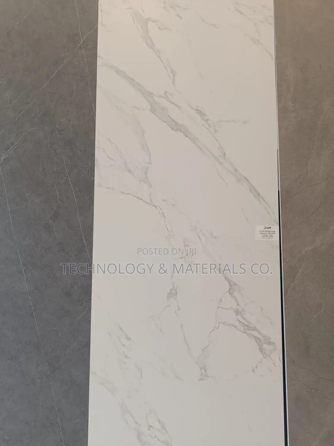 Calacatta Sintered Stone {White}-{2.6m X 0.8M}