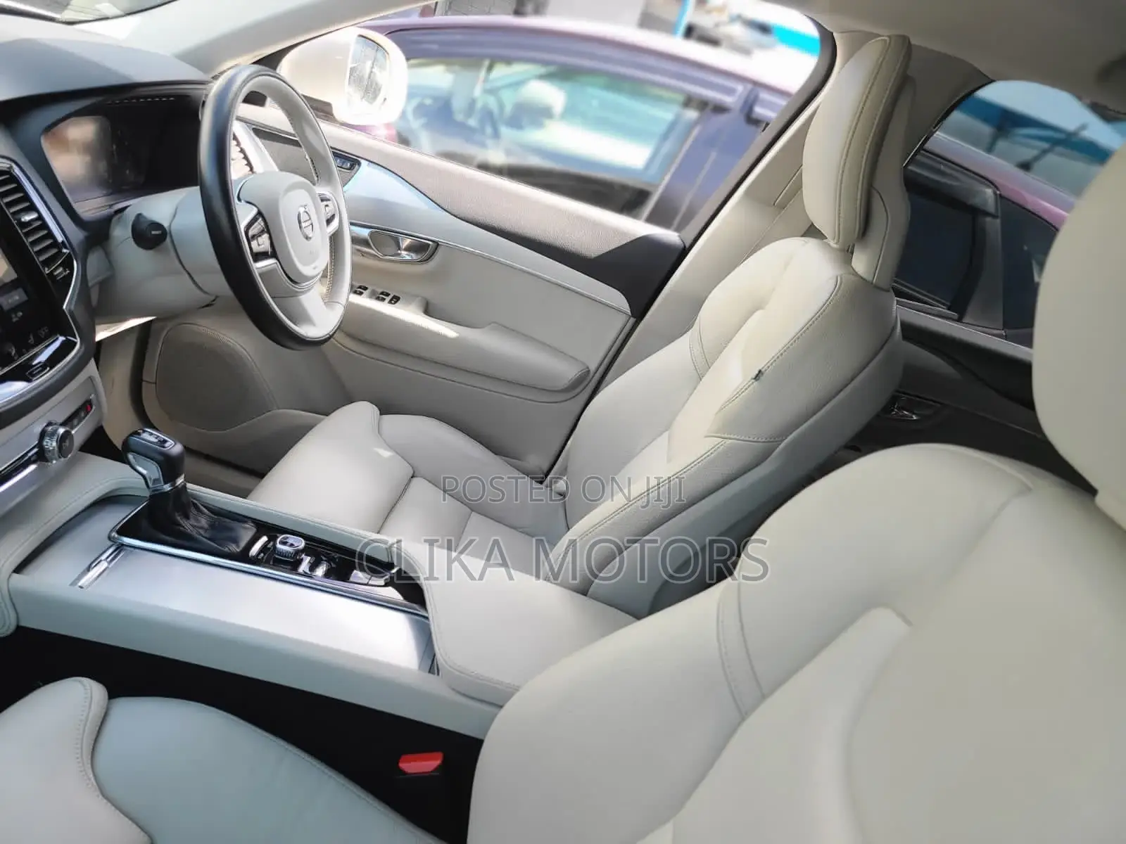 Volvo XC90 2017 Silver
