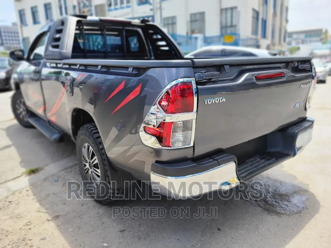 Toyota Hilux 2016 Gray