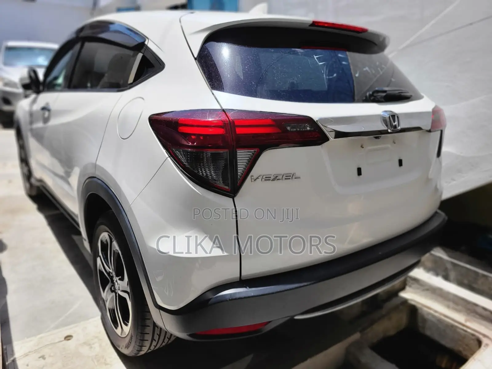 Honda Vezel 2016 White