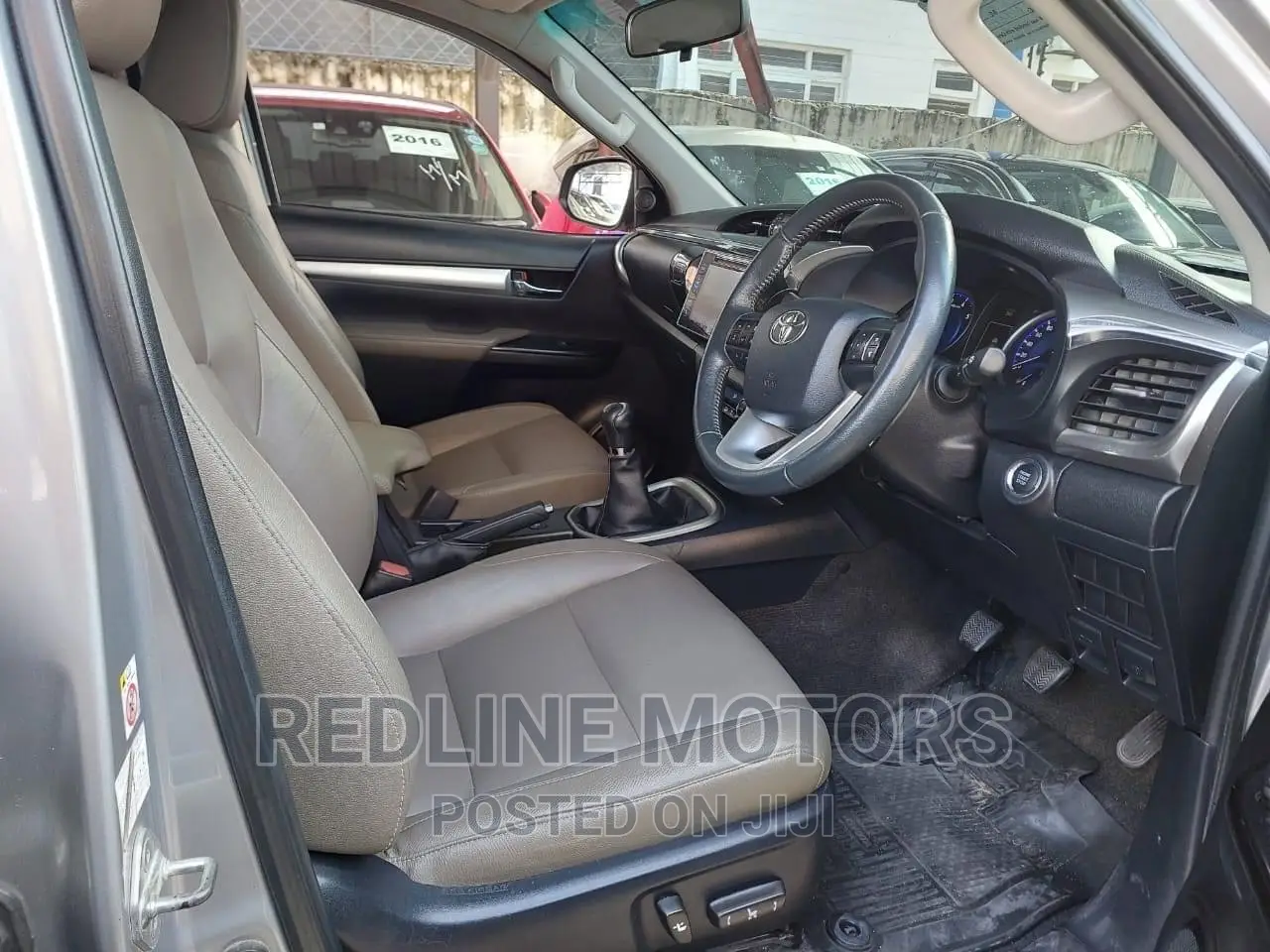 Toyota Hilux 2016 Silver