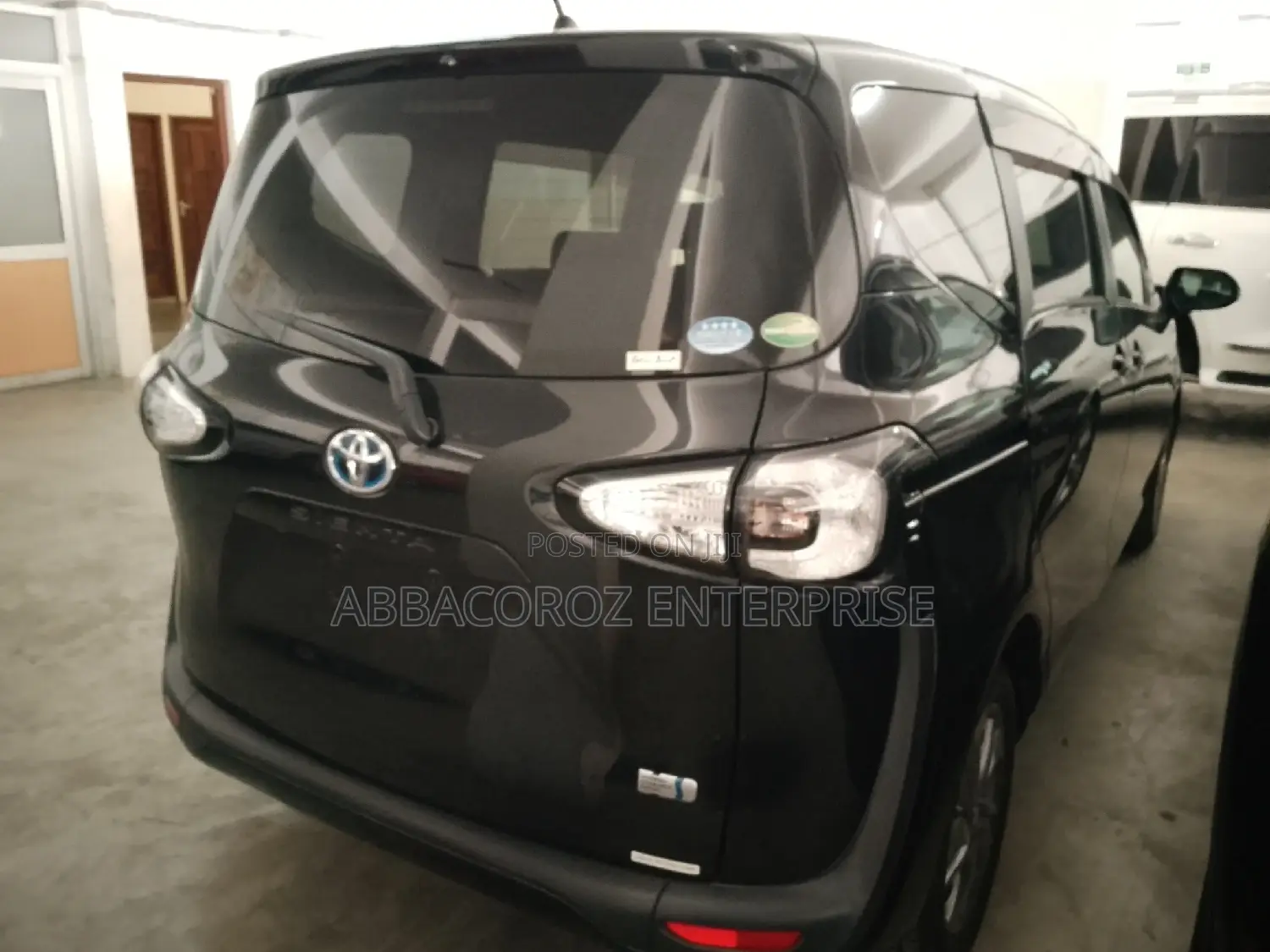 Toyota Sienta 2016 Black