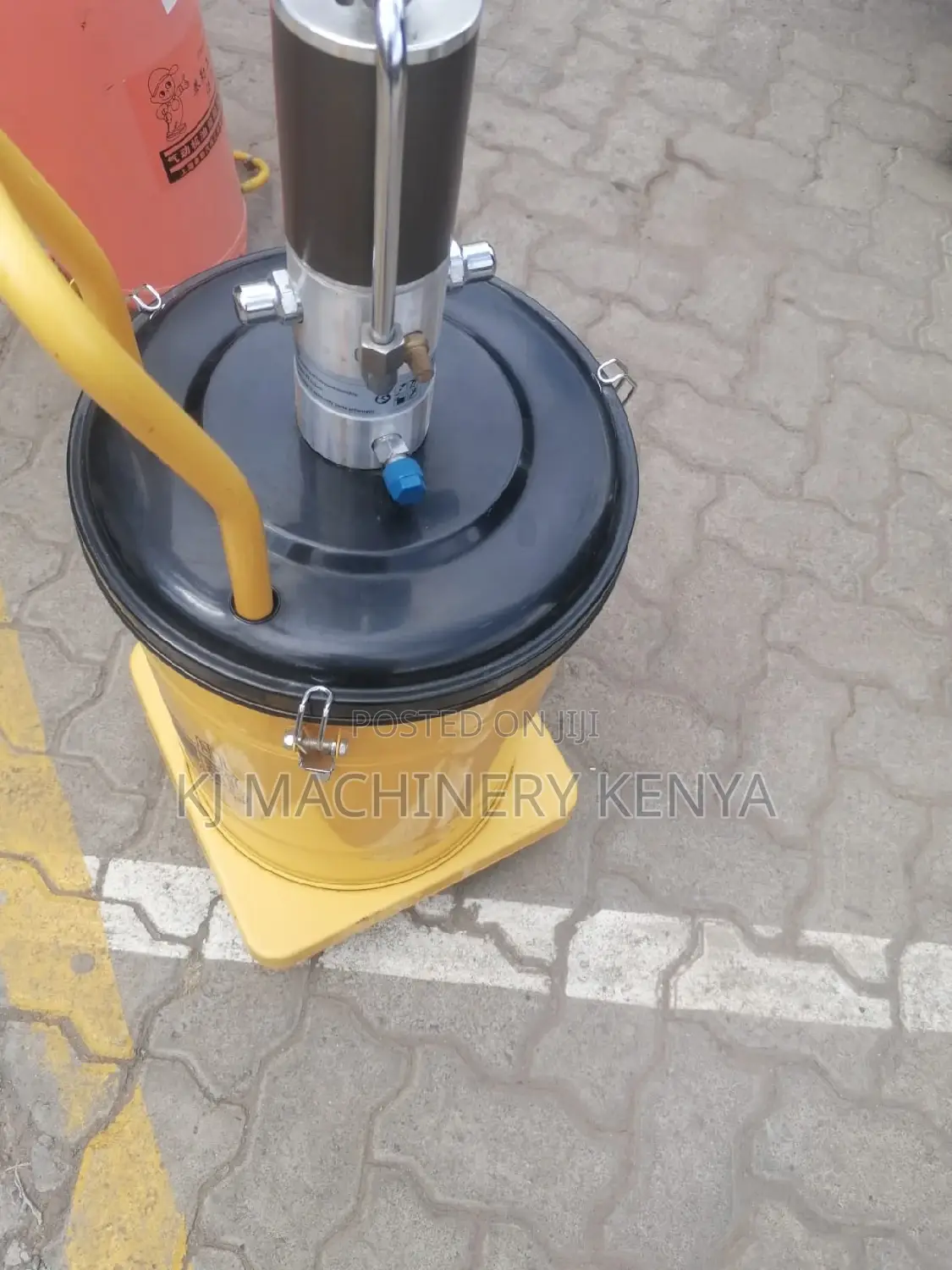 Industrial Pneumatic Air Greese Lubricator-30 Litres