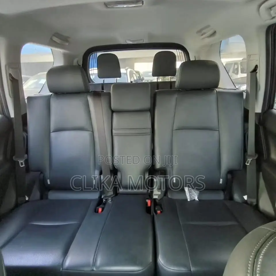 Toyota Land Cruiser Prado 2019 Black