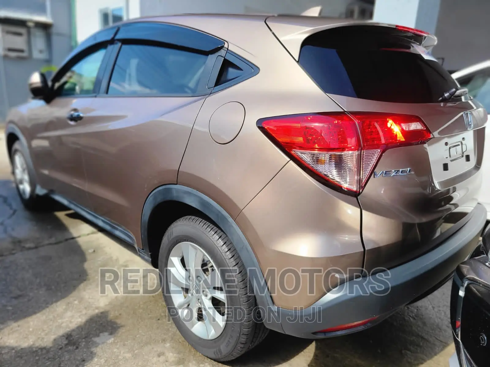 Honda Vezel 2017 Gold