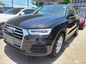 2016 Audi Q3 Black Edition: High-End Compact SUV