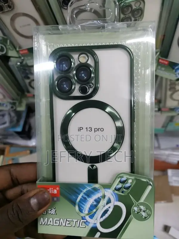 Hybrid Magsafe iPhone 13 Pro Case Green