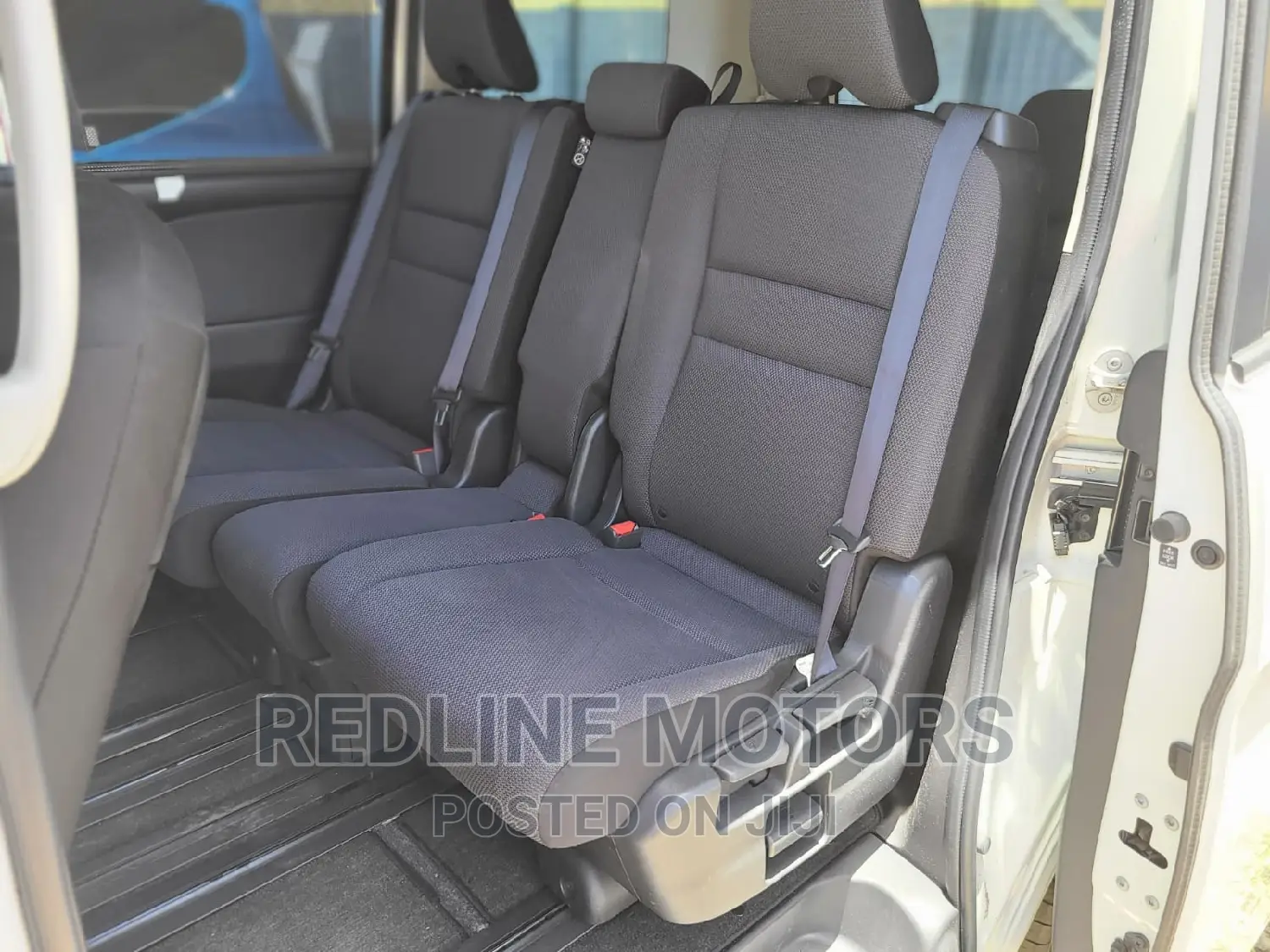 Nissan Serena 2017 White