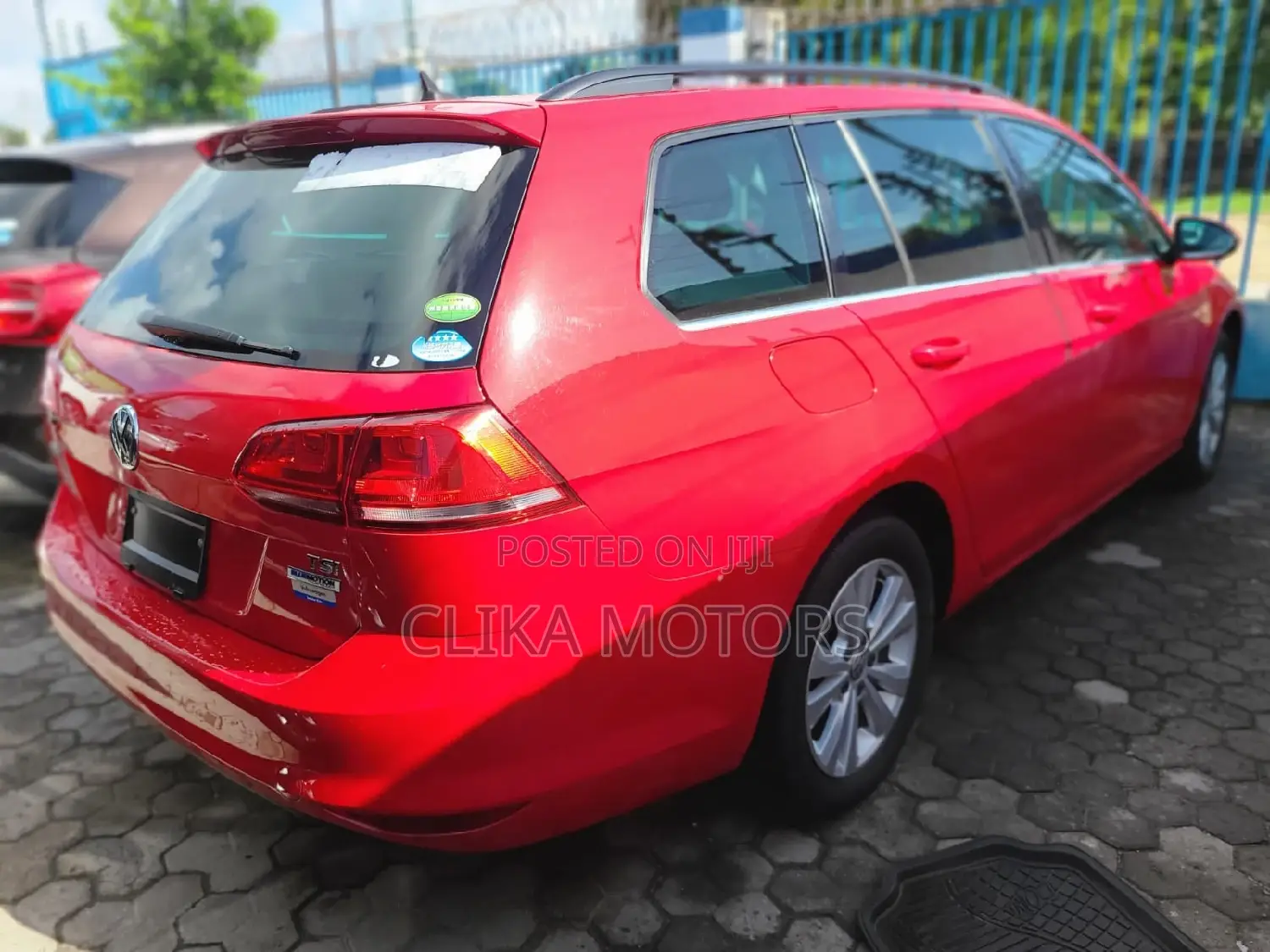 Volkswagen Golf 2016 Red