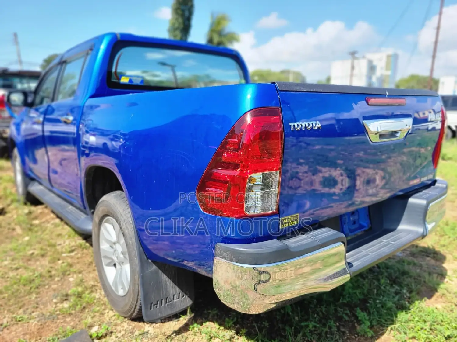Toyota Hilux 2016 Blue