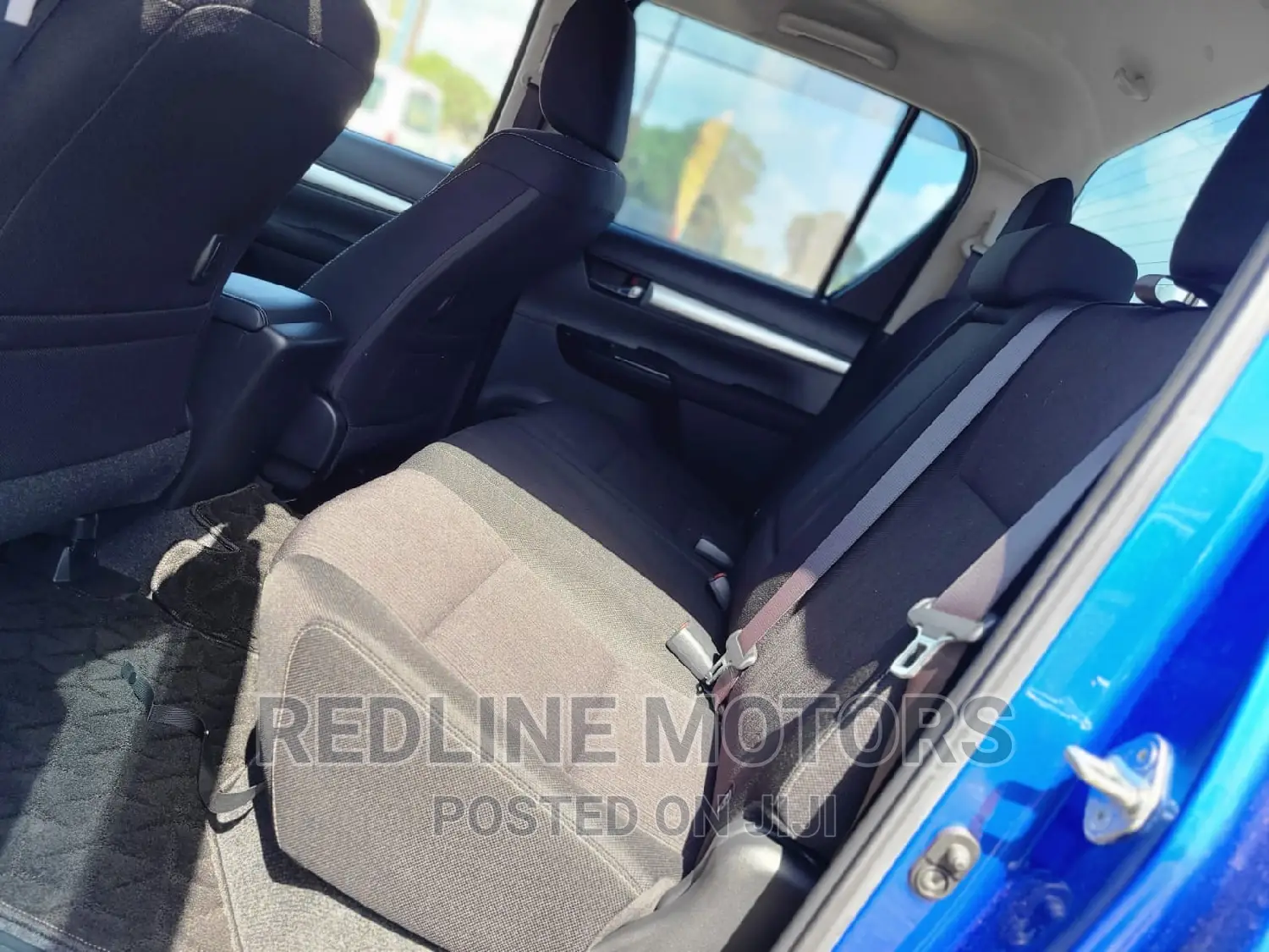 Toyota Hilux 2016 Blue