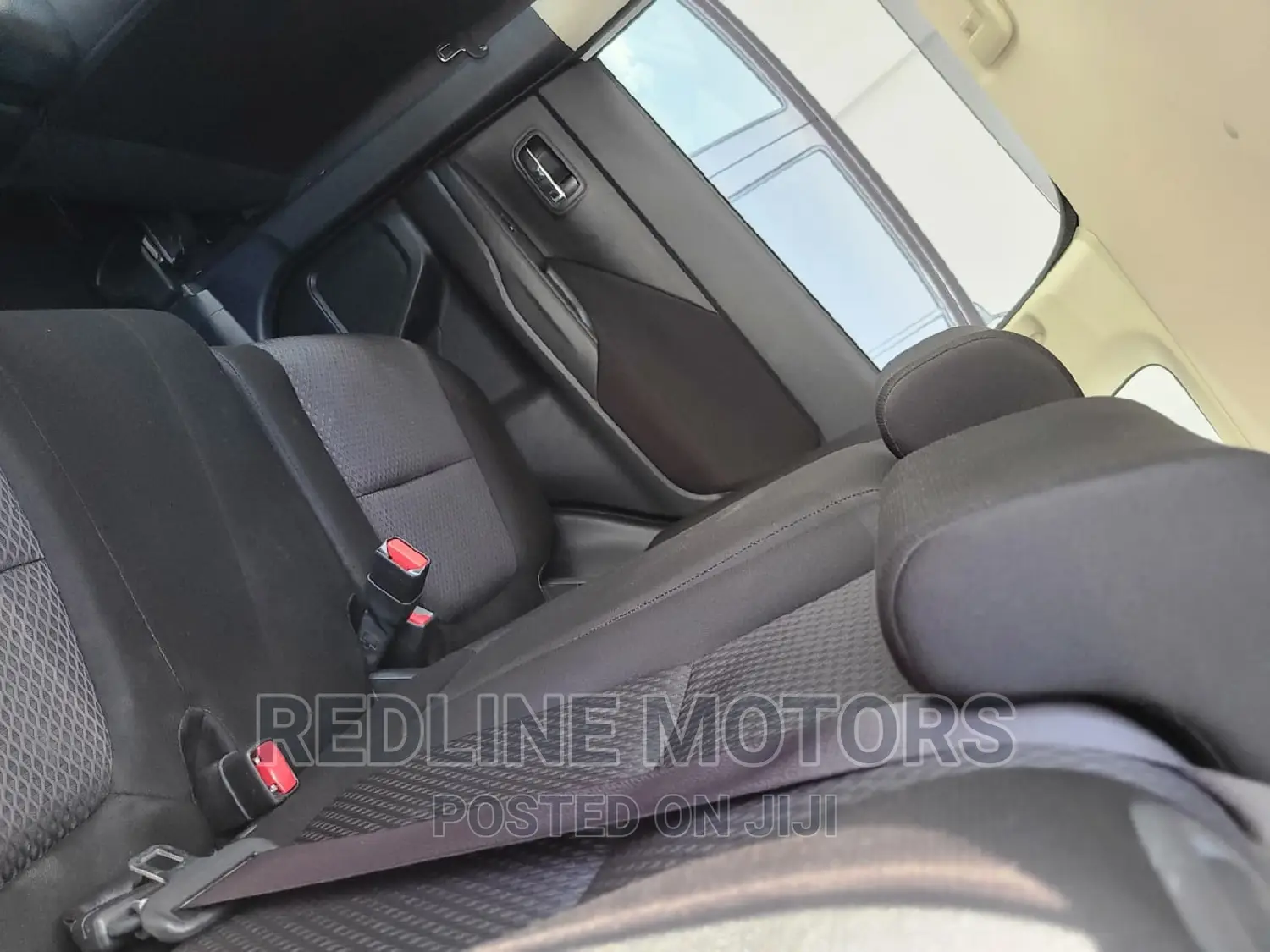 Mitsubishi Outlander 2016 White