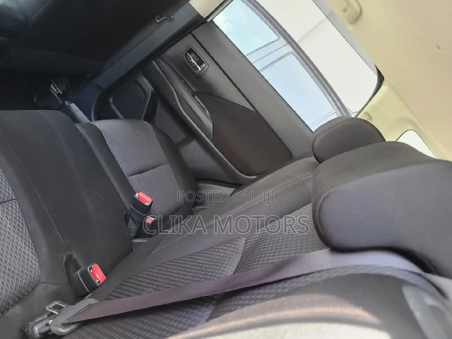 Mitsubishi Outlander 2016 White
