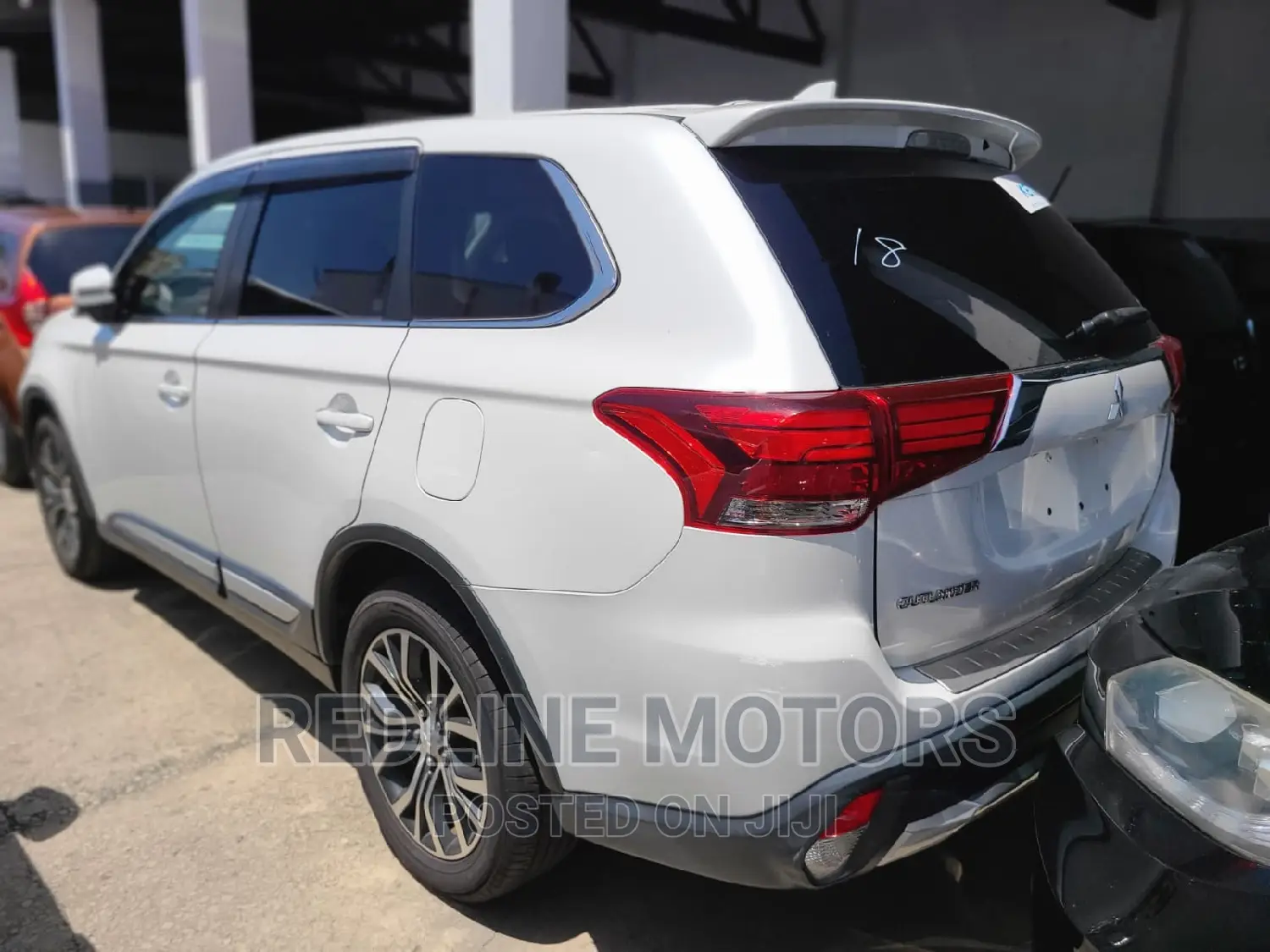 Mitsubishi Outlander 2016 White