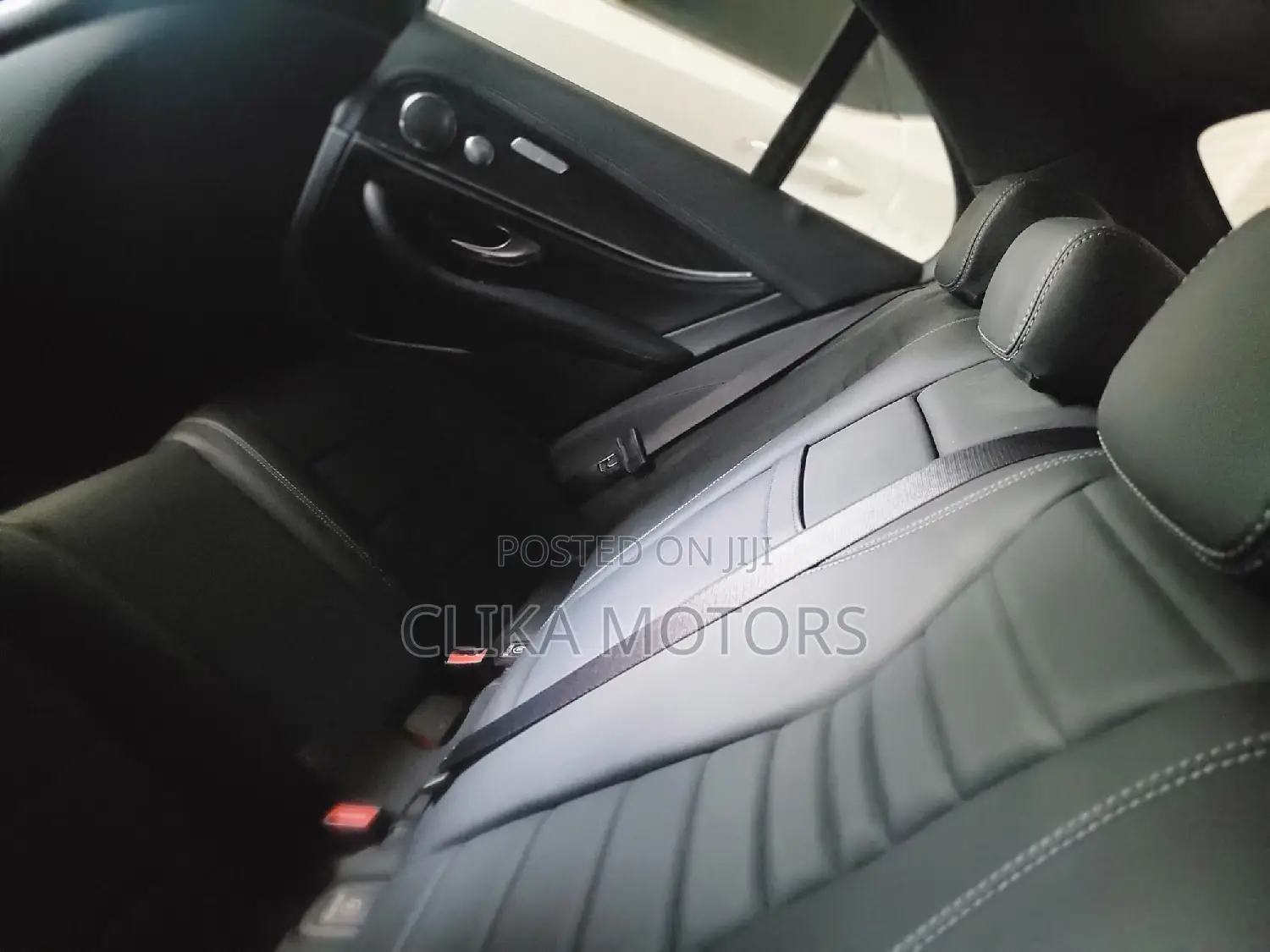 Mercedes-Benz E200 2016 Black