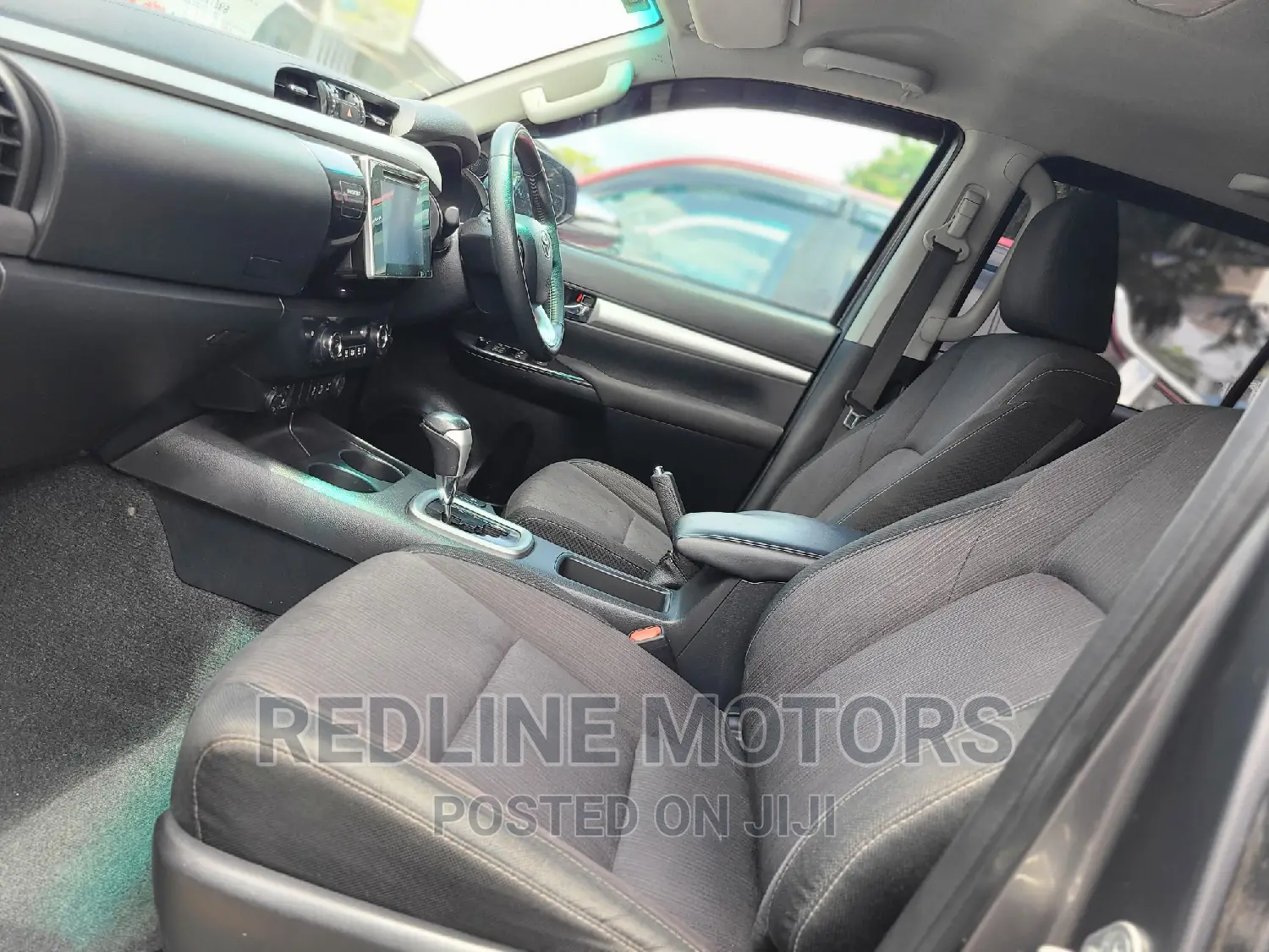 Toyota Hilux 2018 Silver