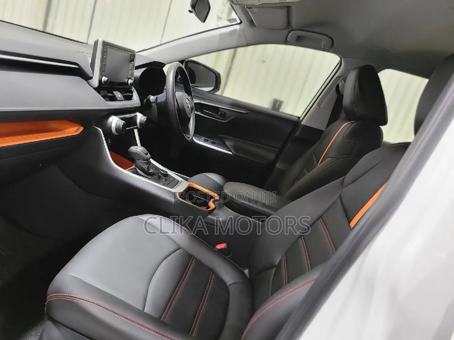 Toyota RAV4 2019 White