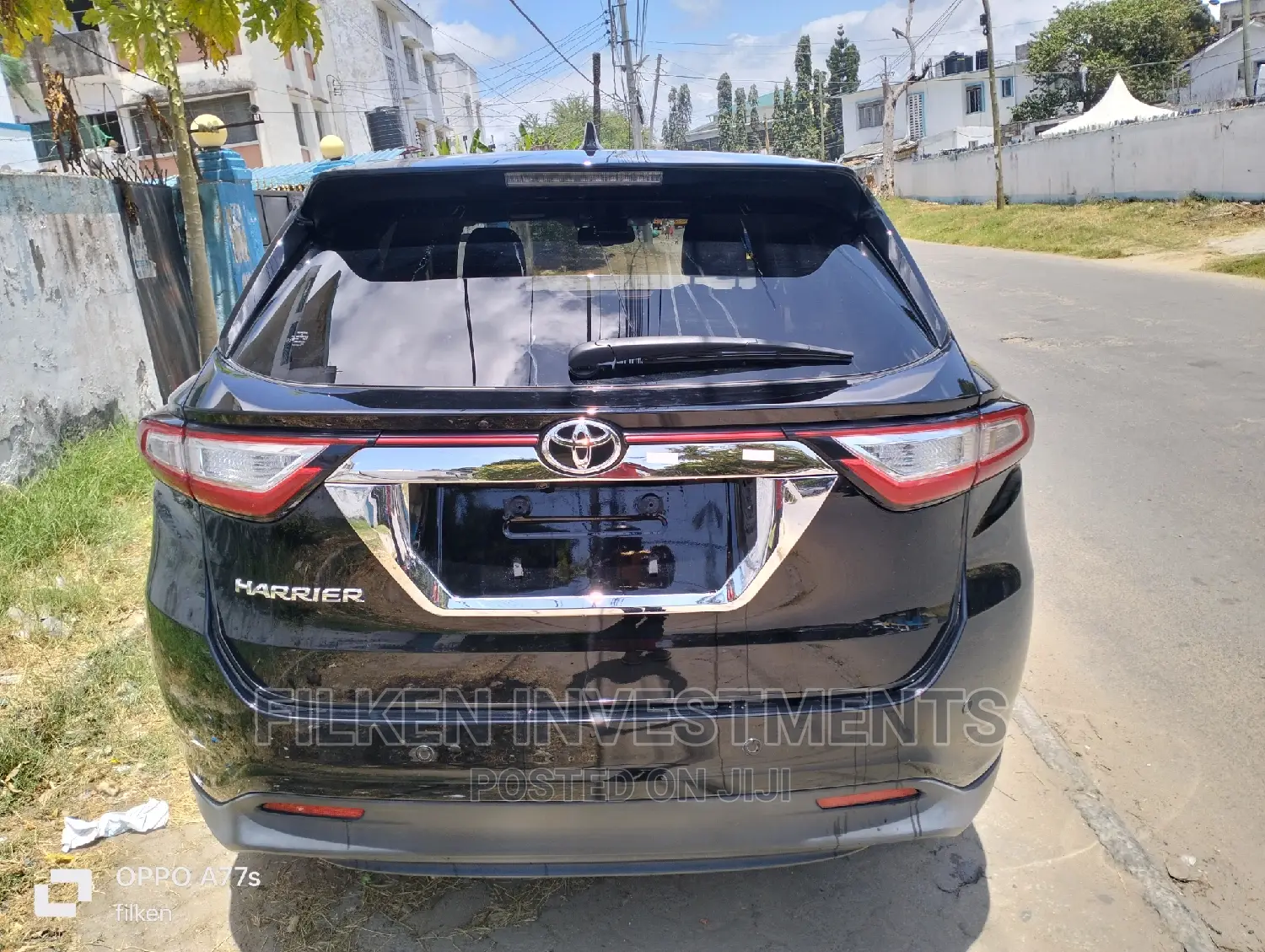 Toyota Harrier 2.0 2017 Black