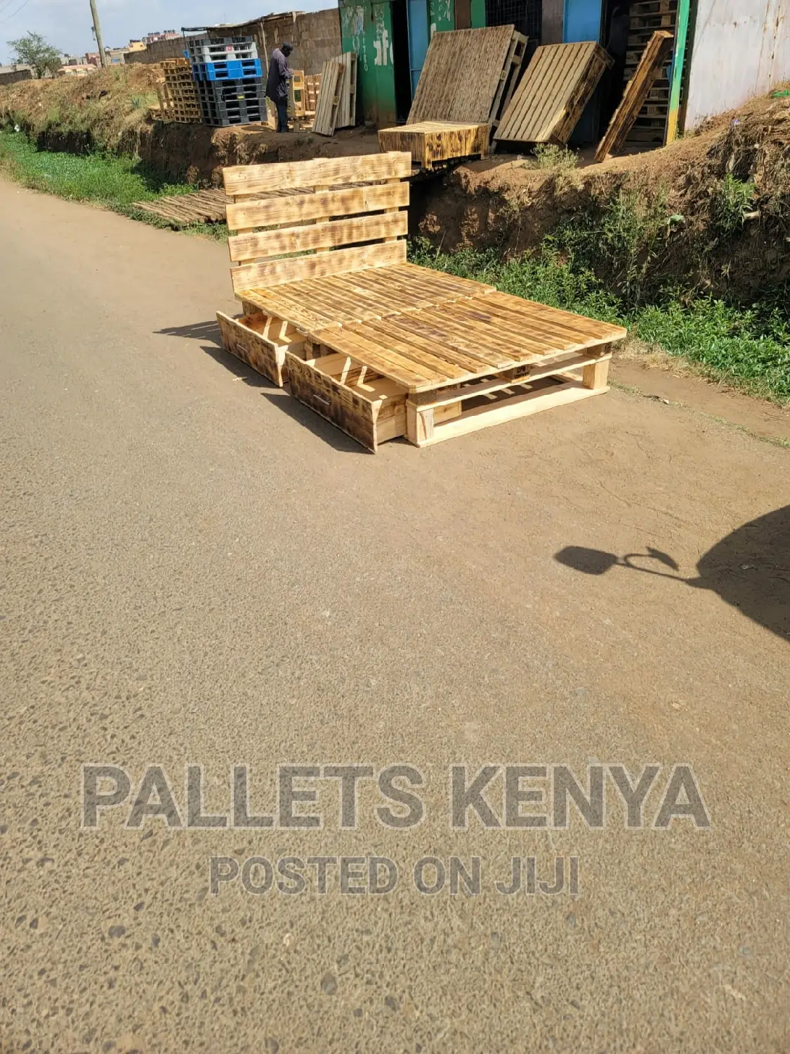 4*6 PALLET BED- Detachable and With Drawers. #2