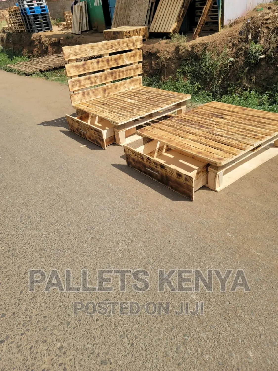 4*6 PALLET BED- Detachable and With Drawers. #2