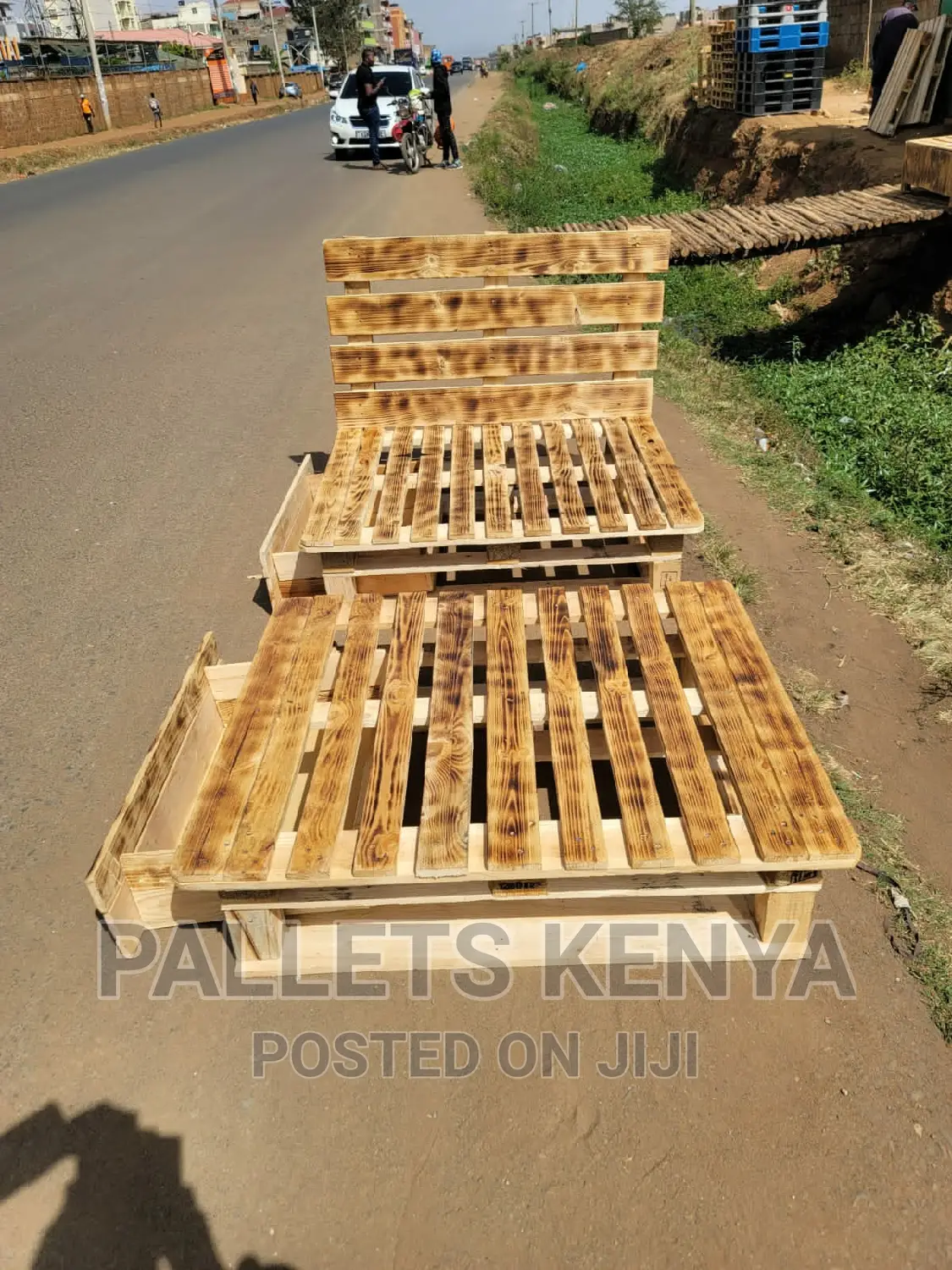 Pallet Bed- Blazed 4*6 Bed With Drawers. (9#)